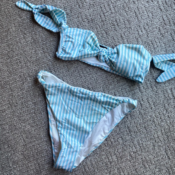 PacSun Blue and White Bikini - Picture 2 of 4